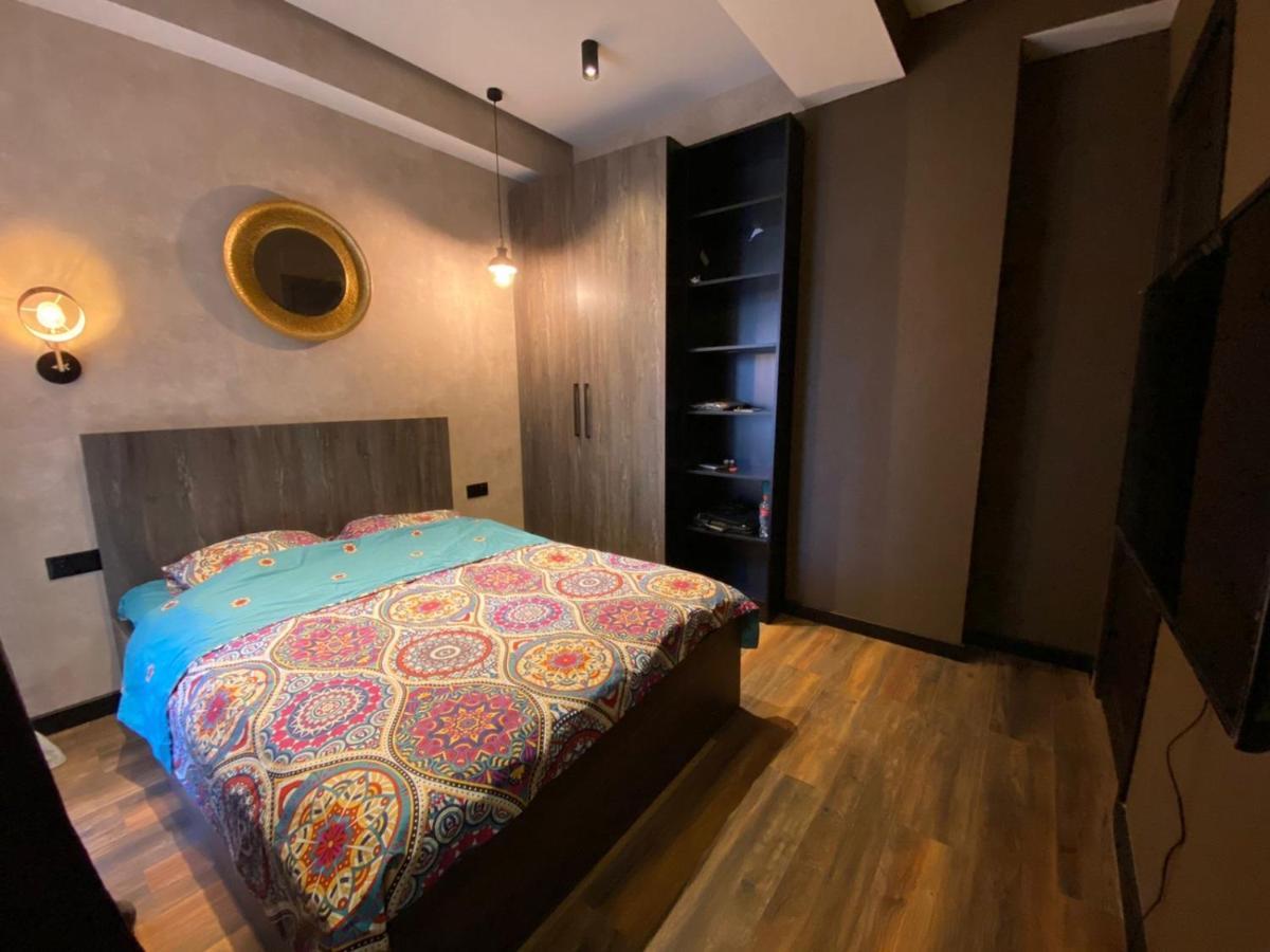 New Apartment With Terrace Tbilisi Luaran gambar