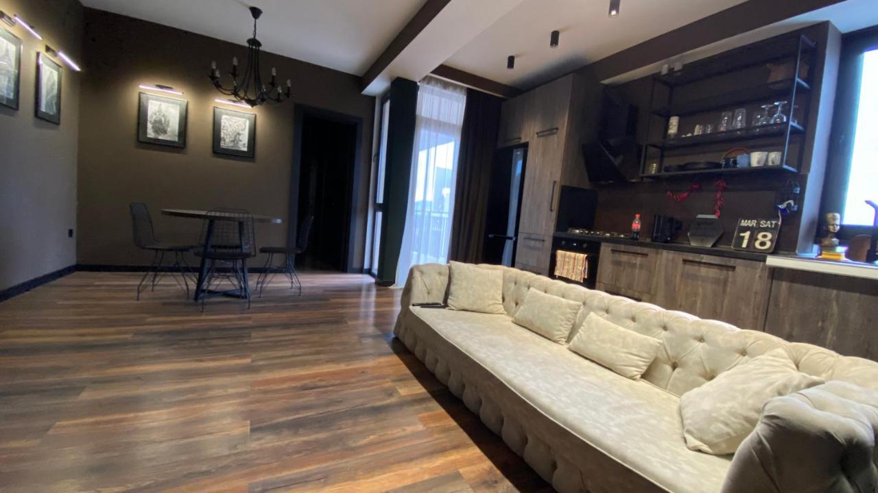 New Apartment With Terrace Tbilisi Luaran gambar